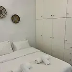 Дом отдыха Paros Heaven *